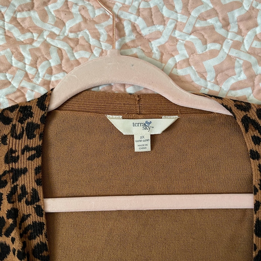 Cheetah print cardigan 2X women’s plus
